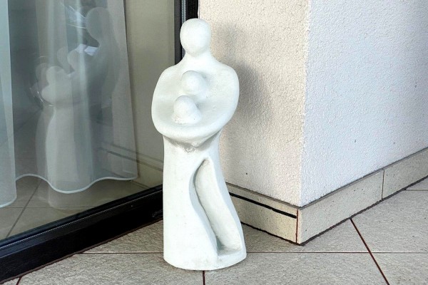 Скульптура  современная Семья