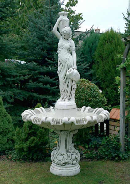 Фонтан скульптурный Римлянка с кувшинами