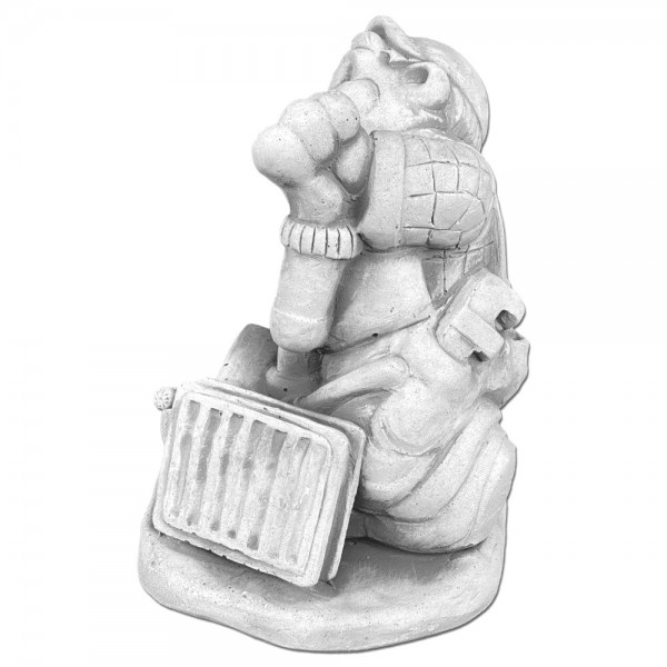 Скульптура декоративная Сантехник