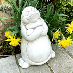 Скульптура Пингвин стоит