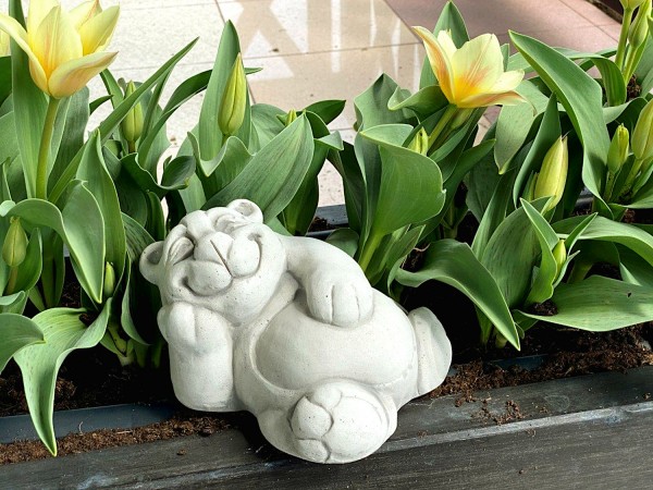 Скульптура Медвежонок лежит