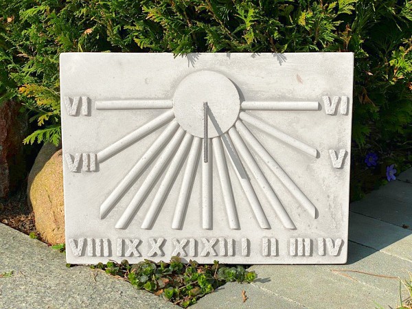Декоративный элемент Солнечные часы