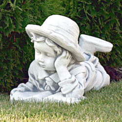 Скульптура современная Мальчик читает книгу