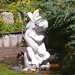 Скульптура Мальчик со змеей