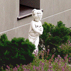 Скульптура Девочка