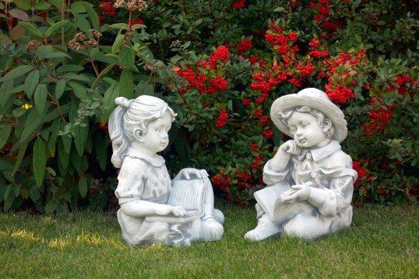 Скульптура Мальчик с книгой