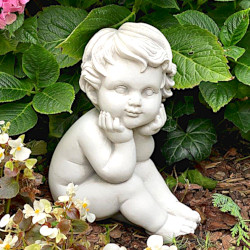 Скульптура Ребенок сидит