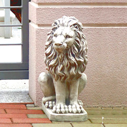 Скульптура Лев сидит, правый