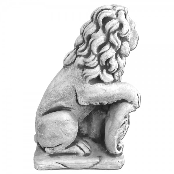 Скульптура  Лев со щитом сидит левый