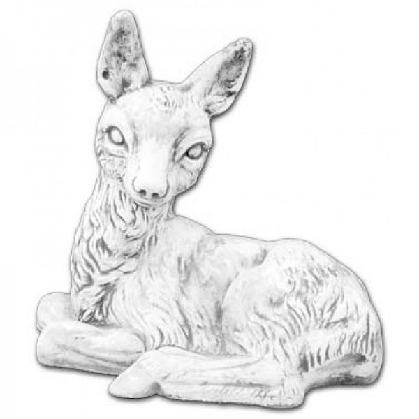 Скульптура Оленёнок лежит