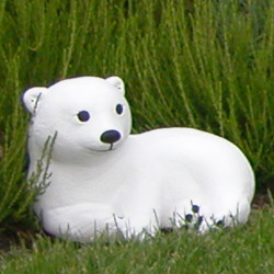 Скульптура Медведь лежит