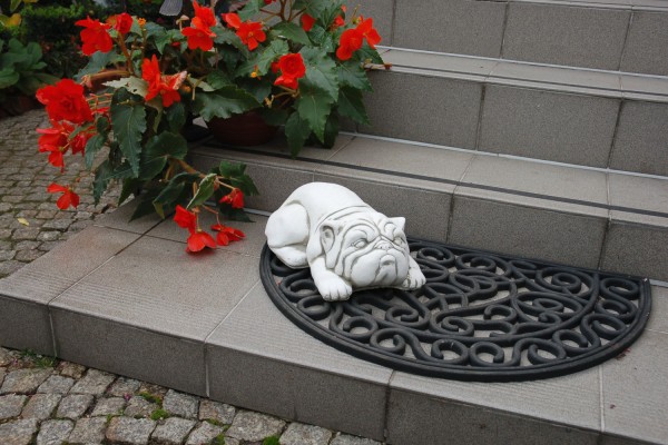 Скульптура Собака