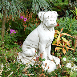 Скульптура Собака сидит