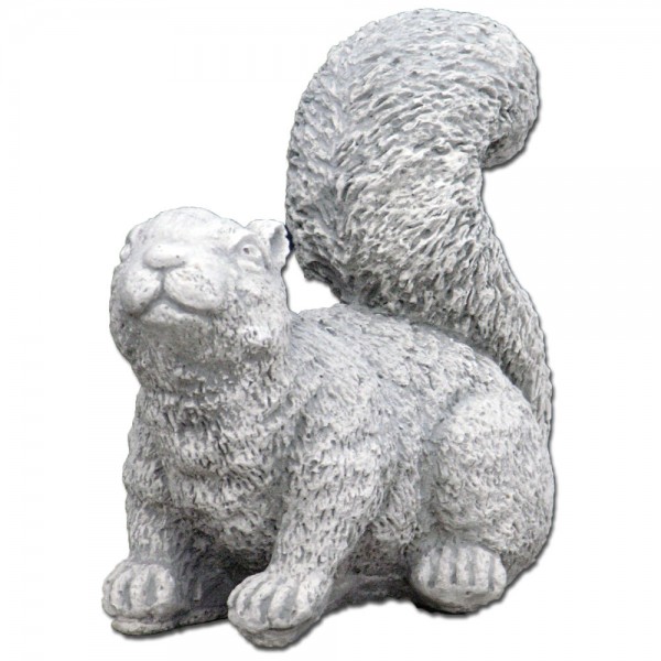 Скульптура Белка сидит