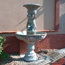 Фонтан скульптурный Мальчик с вазой