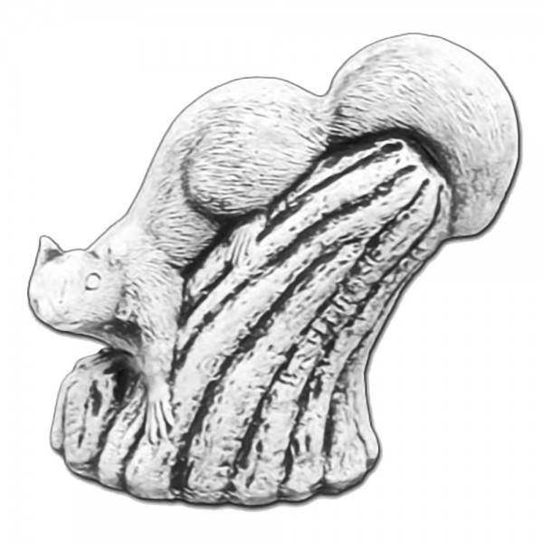 Скульптура Белка на сучке