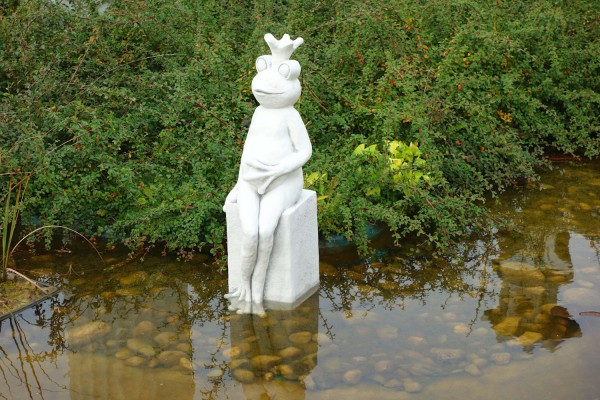Скульптура Лягушка-царевна
