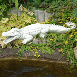 Скульптура Крокодил