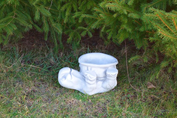 Скульптура  Черепашка с цветочным горшком