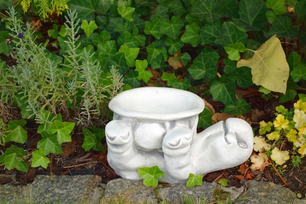 Скульптура  Черепашка с цветочным горшком