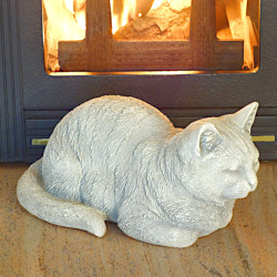 Скульптура Кот спит