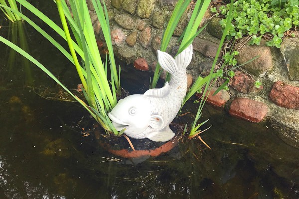 Скульптура Рыбка с трубкой для воды