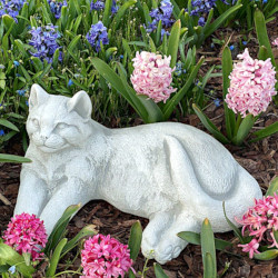 Скульптура  Кошка лежит