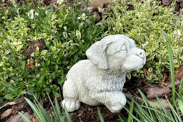 Скульптура  Щенок сидит