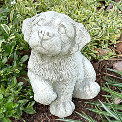 Скульптура  Щенок сидит