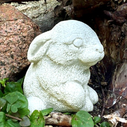 Скульптура Крольчонок