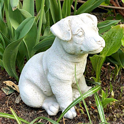 Скульптура  Щенок сидит