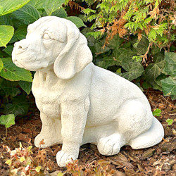 Скульптура Собака сидит