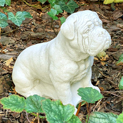 Скульптура Собака сидит